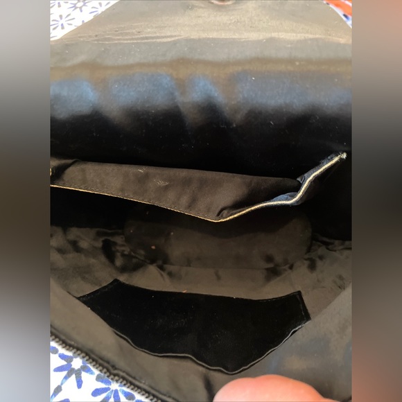 Beautiful unique Handmade Hand beaded chrysanthemum design bag - Picture 10 of 10